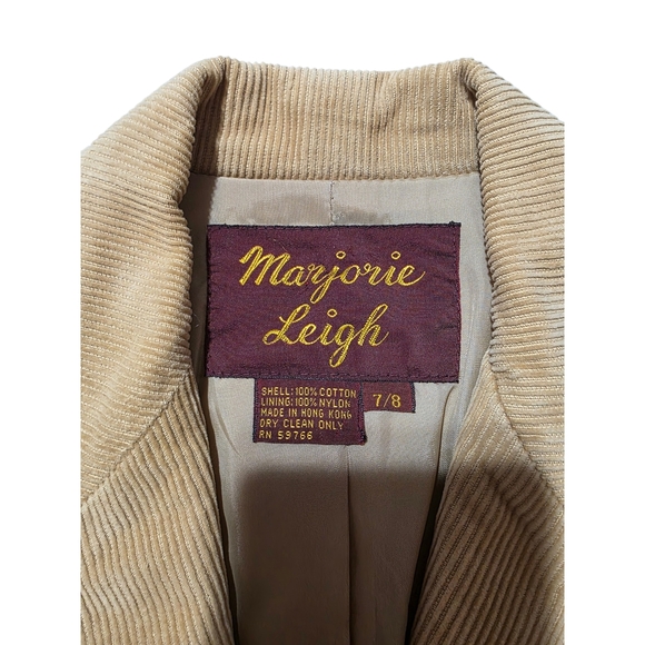 Vintage Classic Tan Corduroy Blazer - Picture 2 of 7